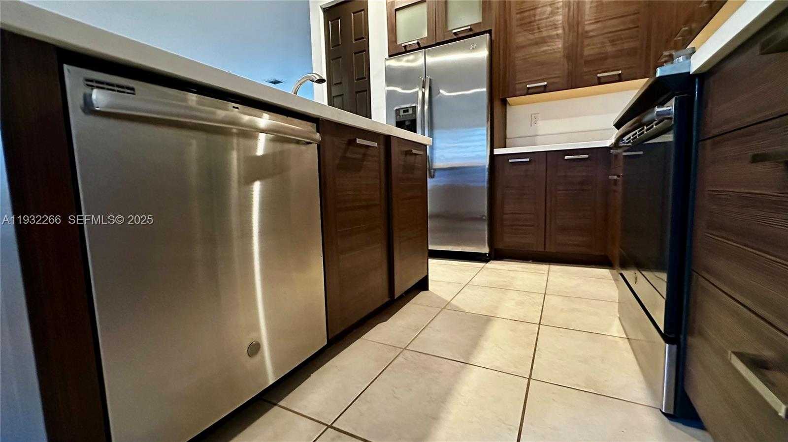 Small Image of 9155 NORTH WEST 161ST ST, Miami Lakes Number 14