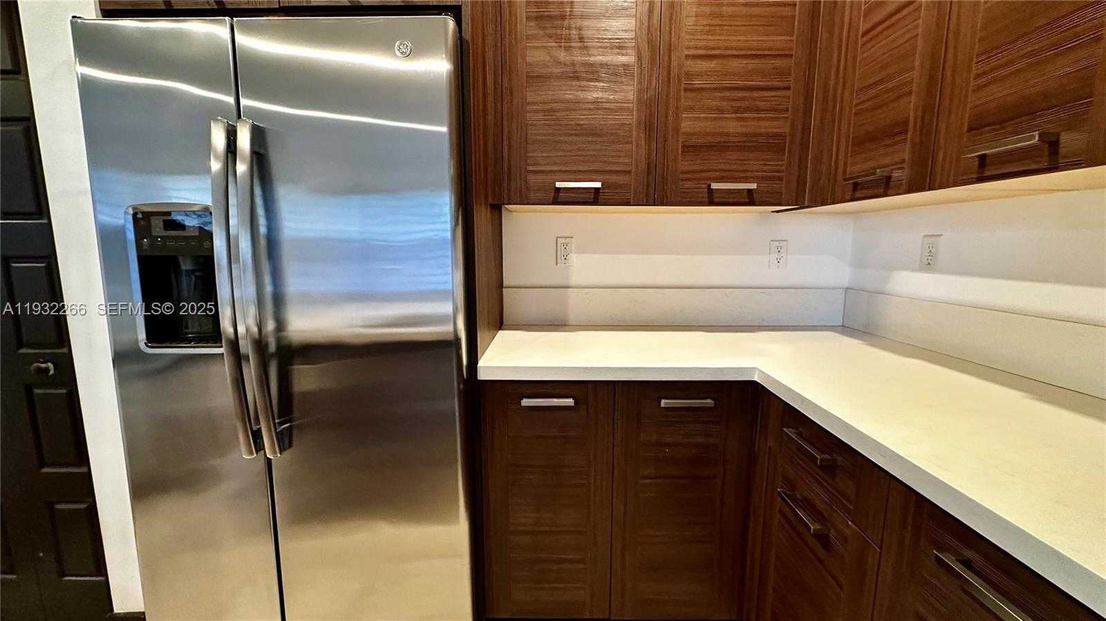 Small Image of 9155 NORTH WEST 161ST ST, Miami Lakes Number 15