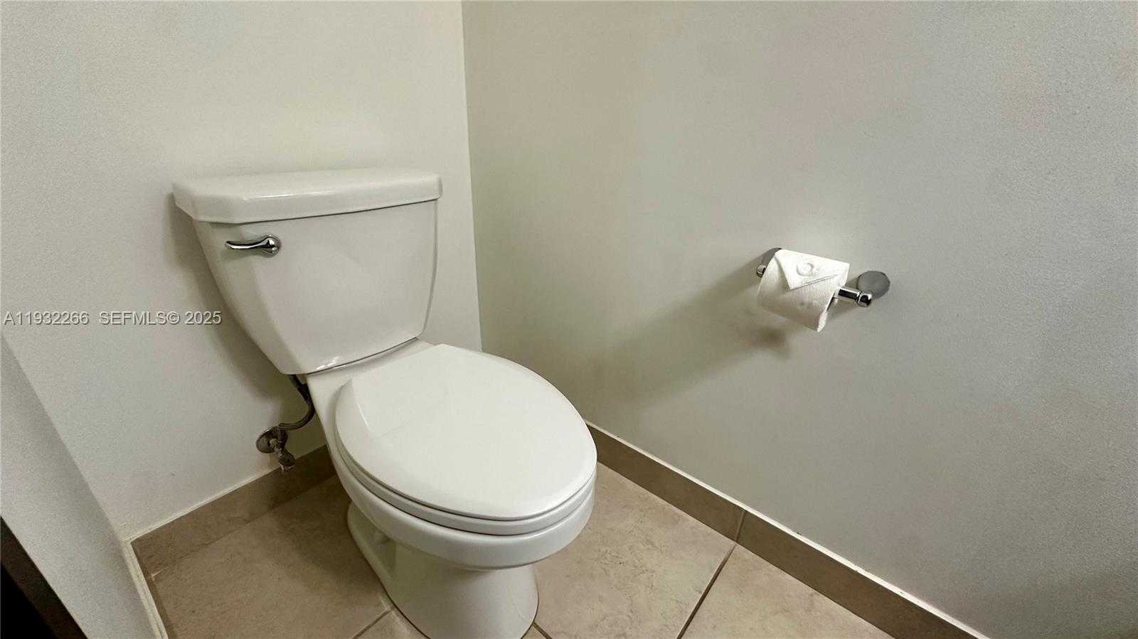 Small Image of 9155 NORTH WEST 161ST ST, Miami Lakes Number 20