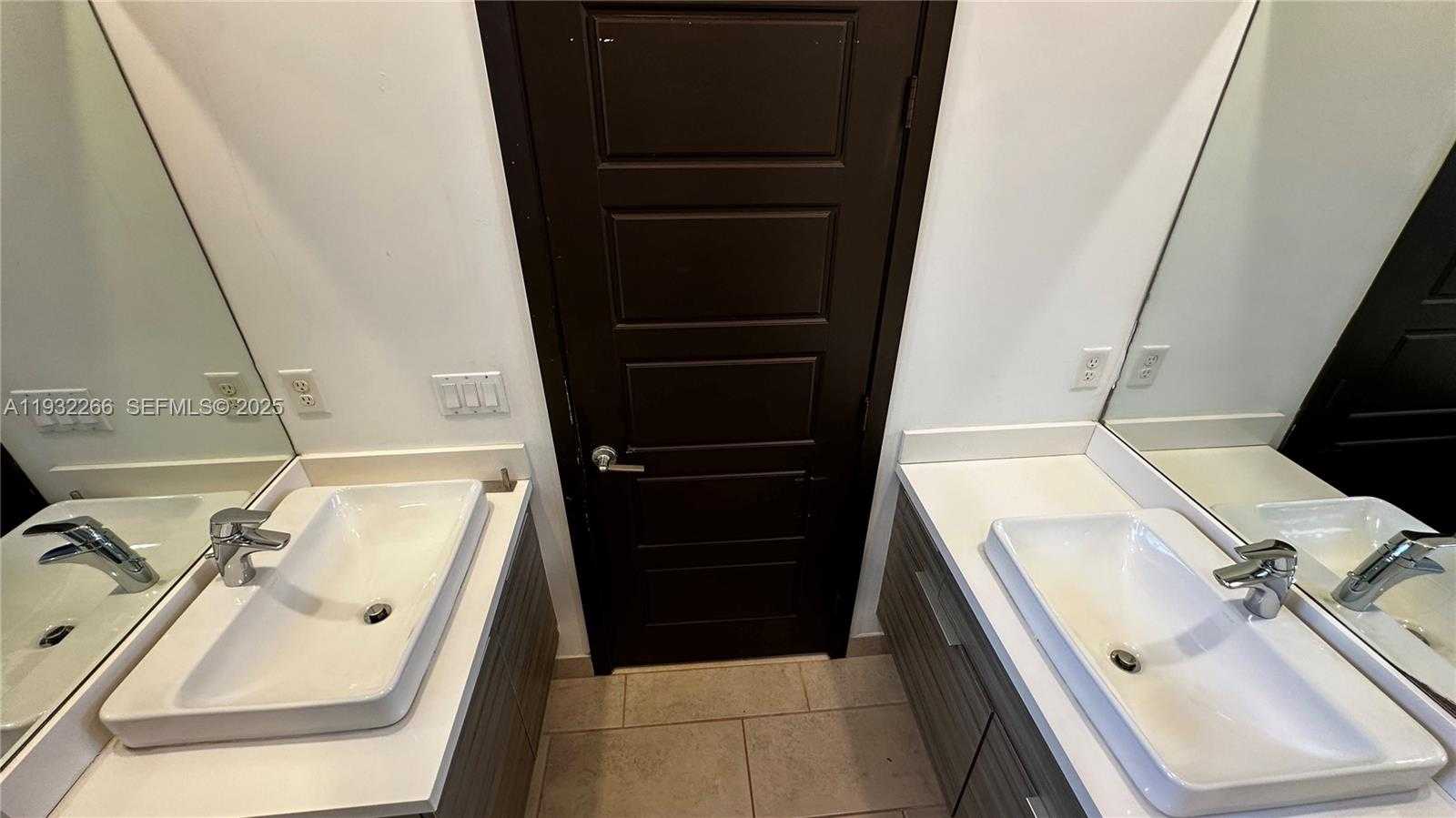 Small Image of 9155 NORTH WEST 161ST ST, Miami Lakes Number 23