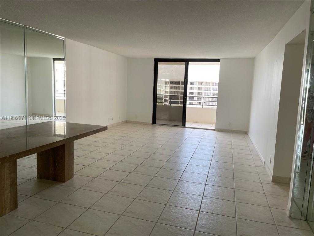 Small Image of 2500 PARKVIEW DR #1920, Hallandale Beach Number 4
