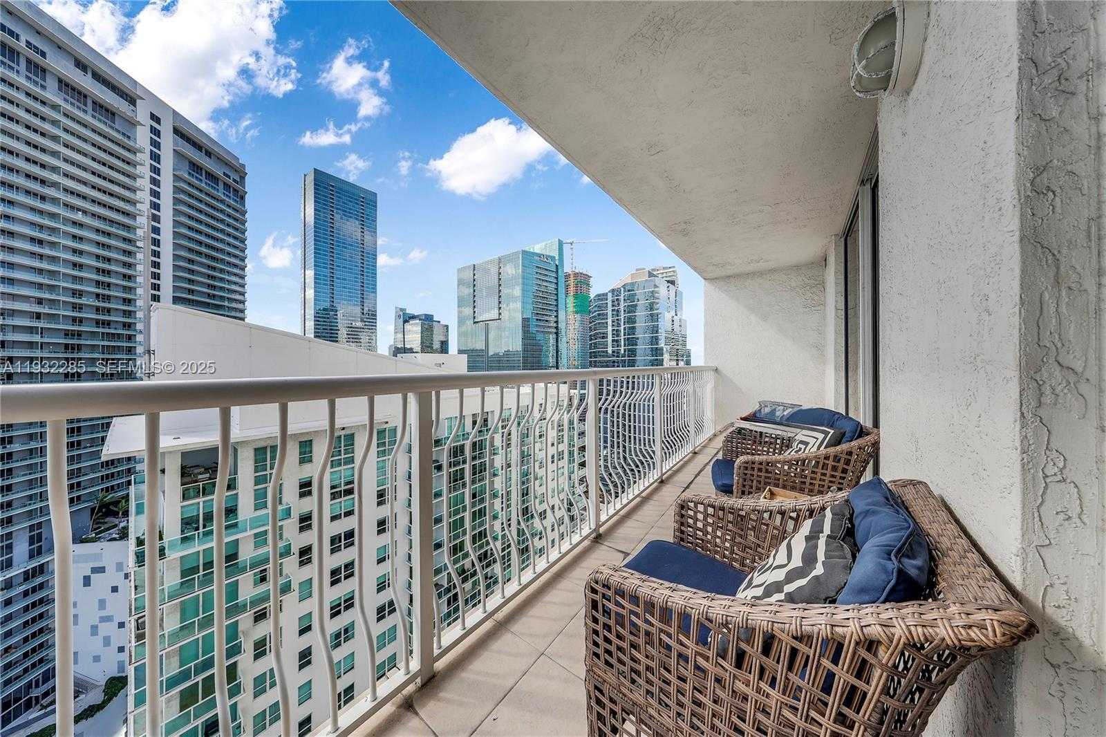 Small Image of 1200 BRICKELL BAY DR #2903, Miami Number 12