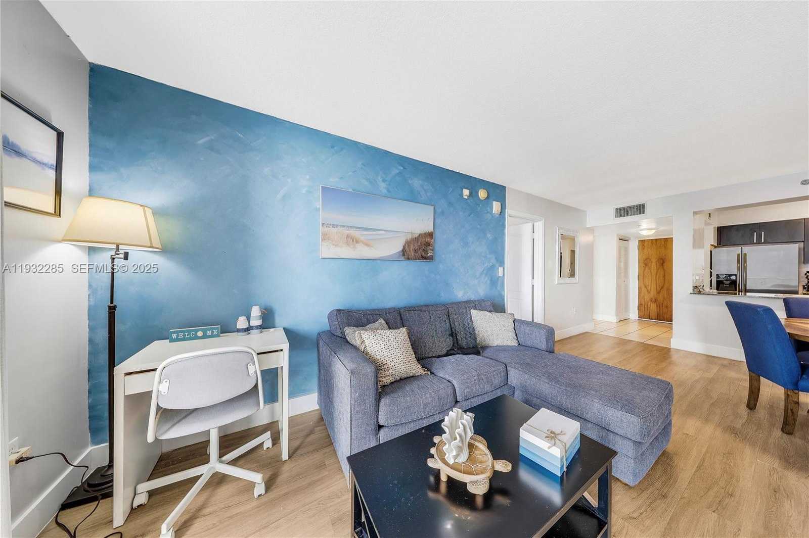 Small Image of 1200 BRICKELL BAY DR #2903, Miami Number 13