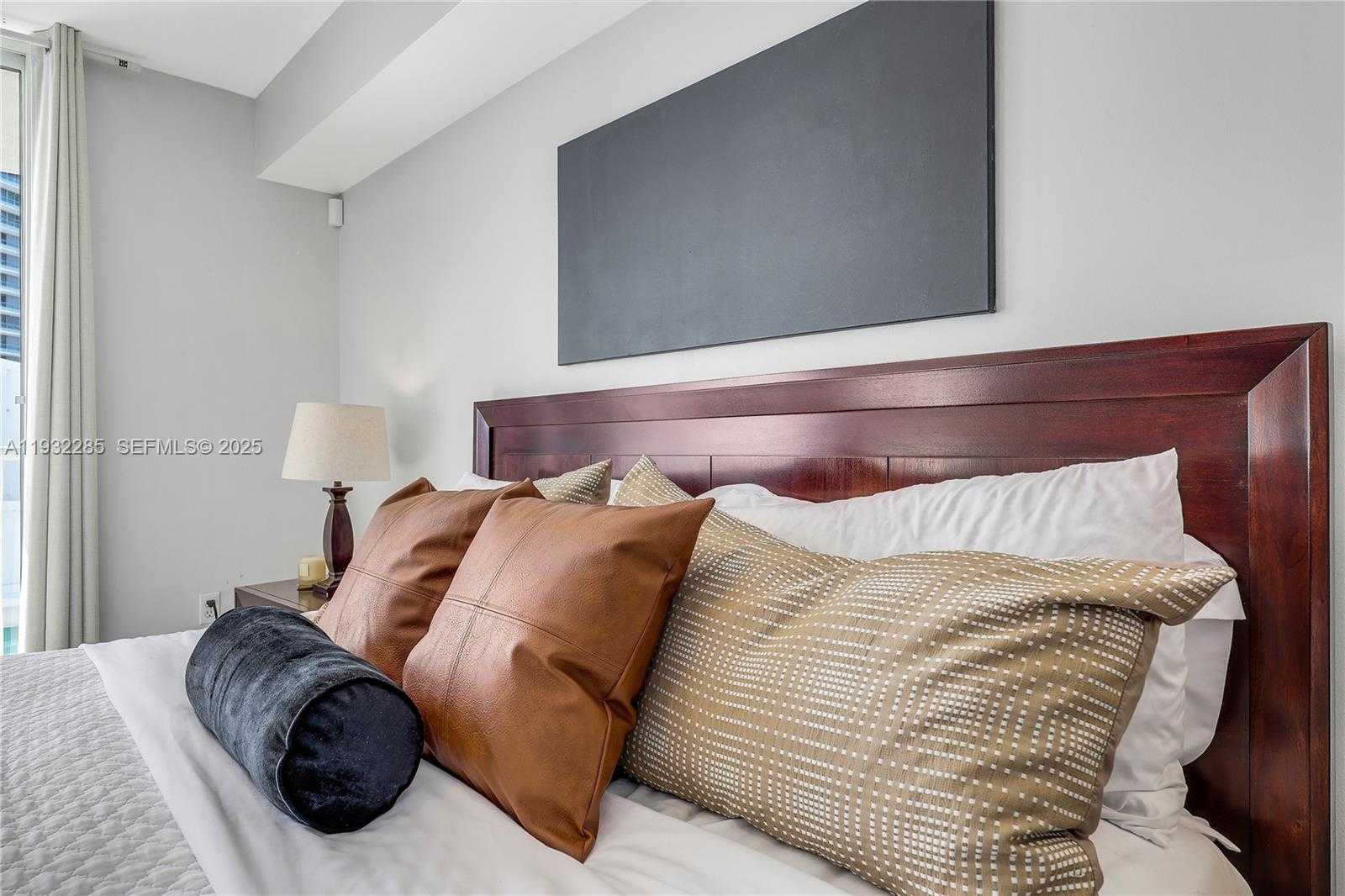 Small Image of 1200 BRICKELL BAY DR #2903, Miami Number 16