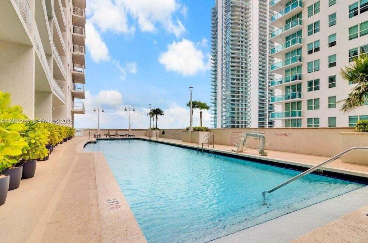 Small Image of 1200 BRICKELL BAY DR #2903, Miami Number 20
