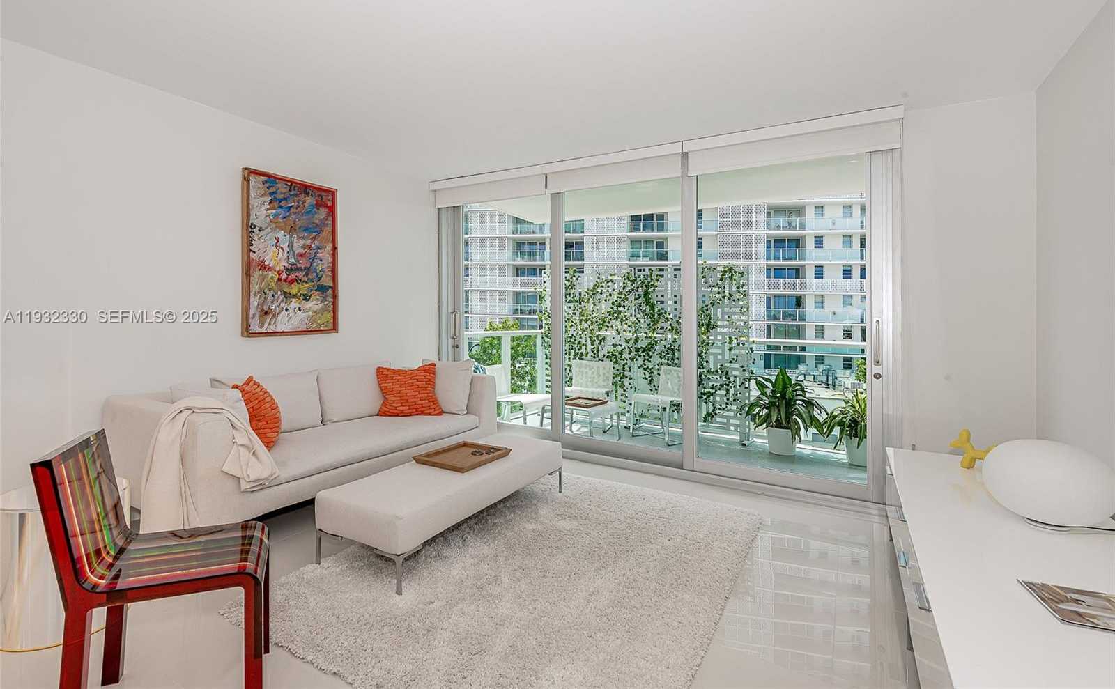 Small Image of 1000 WEST AVE #327, Miami Beach Number 4