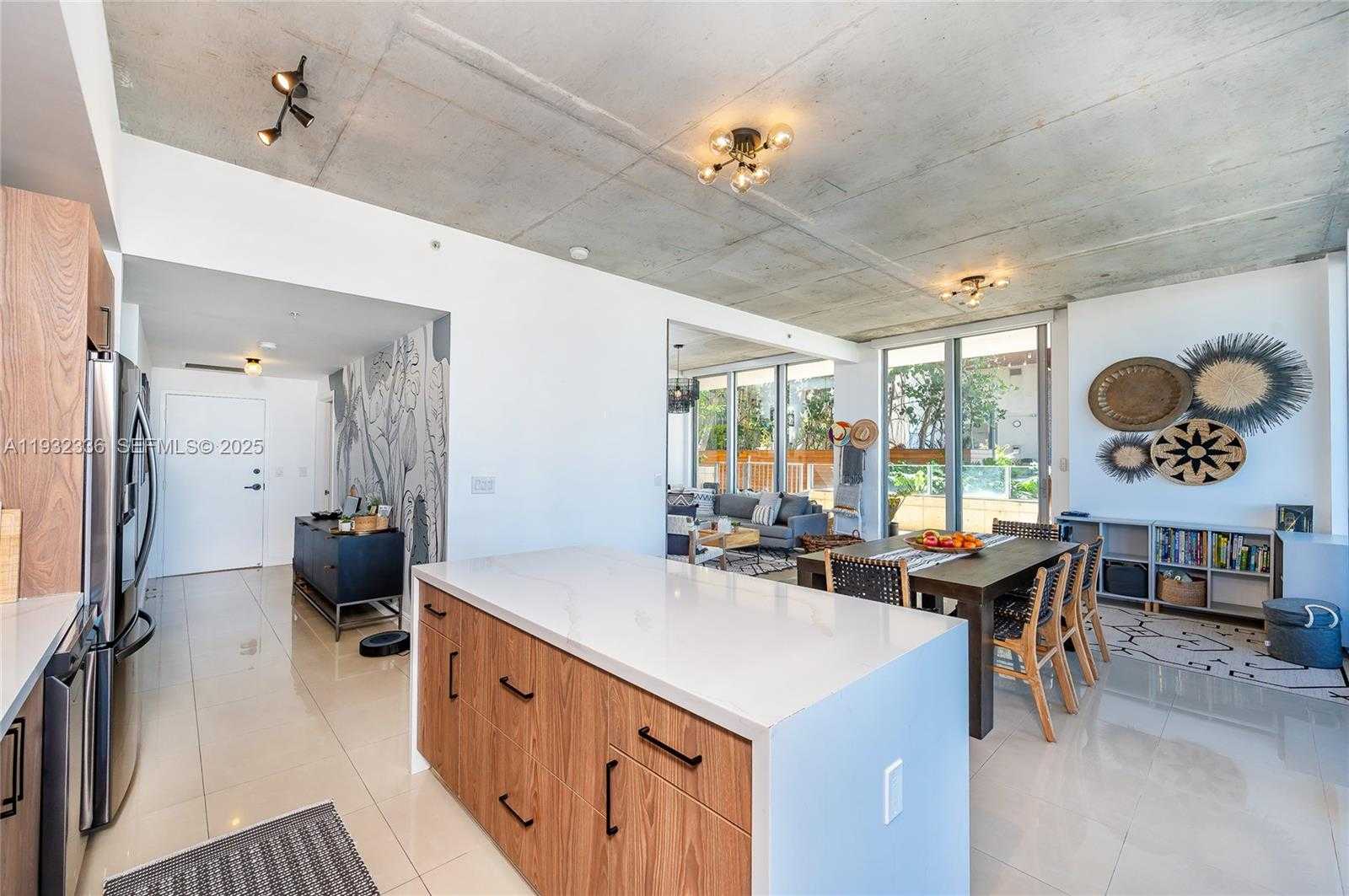 Small Image of 3470 EAST COAST AVE #H0704, Miami Number 4