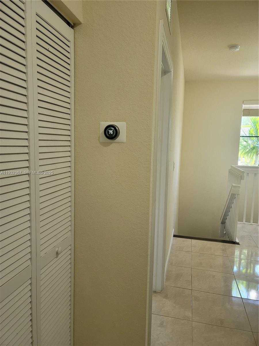 Small Image of 11858 SOUTH WEST 153RD CT, Miami Number 10