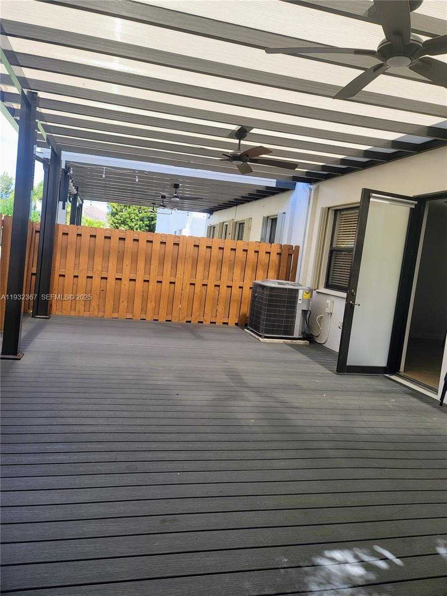 Small Image of 11858 SOUTH WEST 153RD CT, Miami Number 33