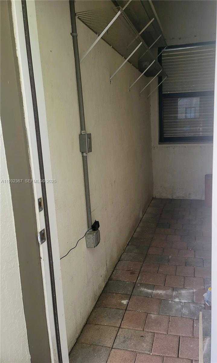 Small Image of 11858 SOUTH WEST 153RD CT, Miami Number 34