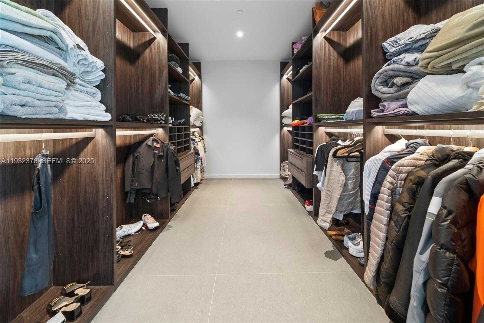 Small Image of 2000 SOUTH OCEAN DR #18B, Hallandale Beach Number 29