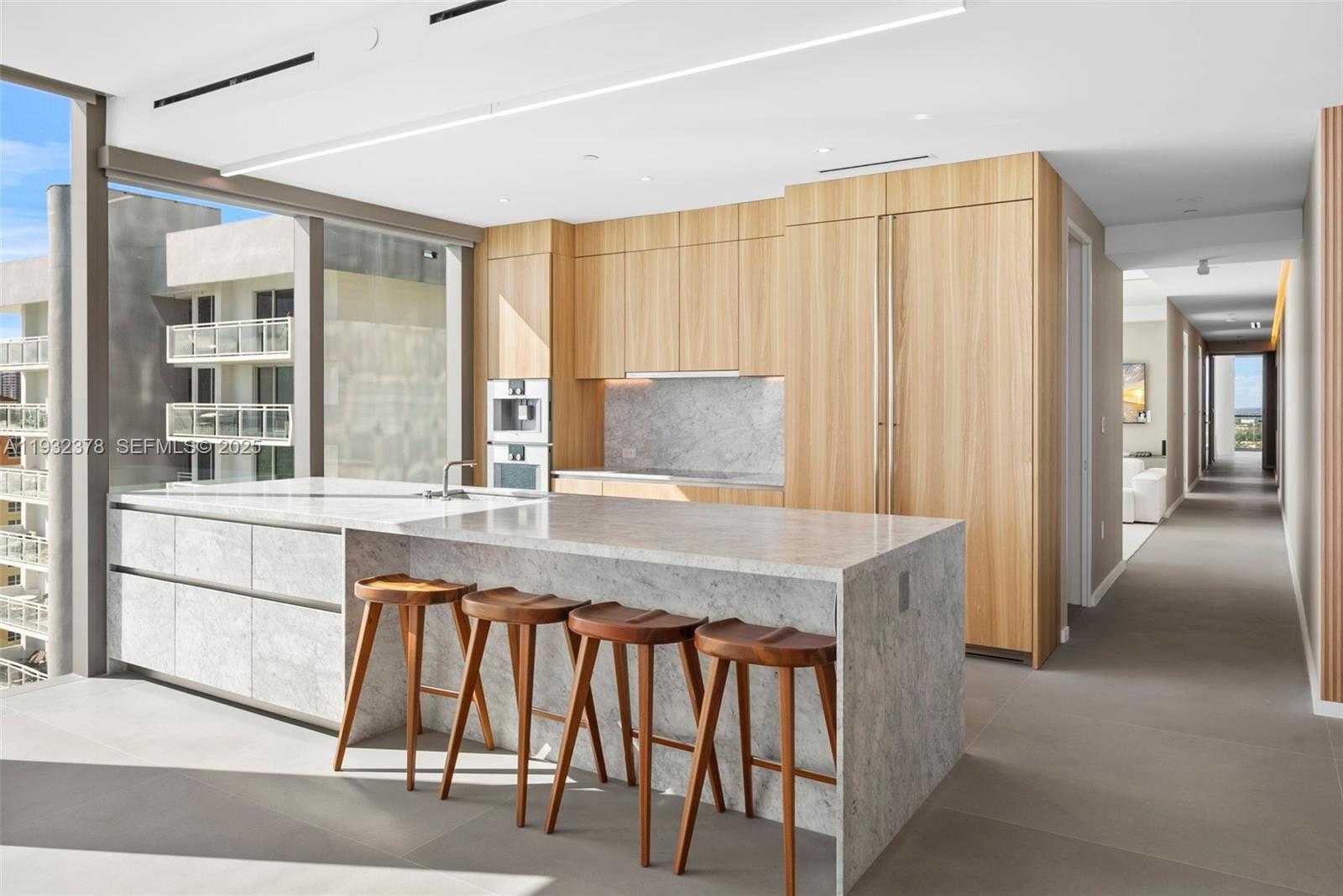 Small Image of 2000 SOUTH OCEAN DR #18B, Hallandale Beach Number 3