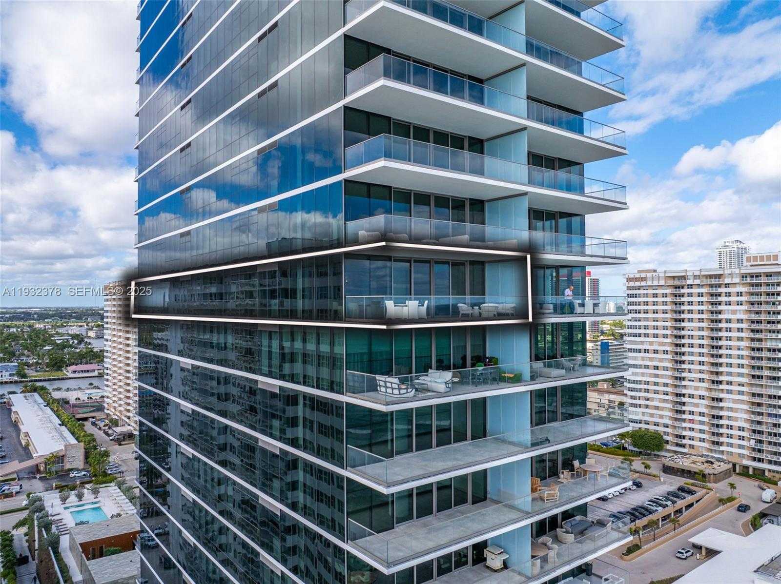 Small Image of 2000 SOUTH OCEAN DR #18B, Hallandale Beach Number 8