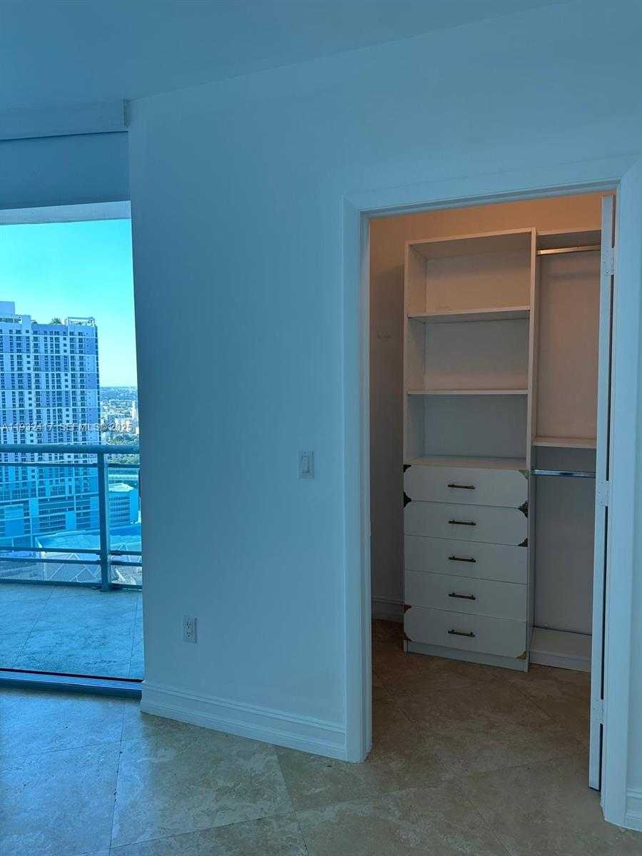 Small Image of 350 SOUTH MIAMI AVE #2913, Miami Number 9