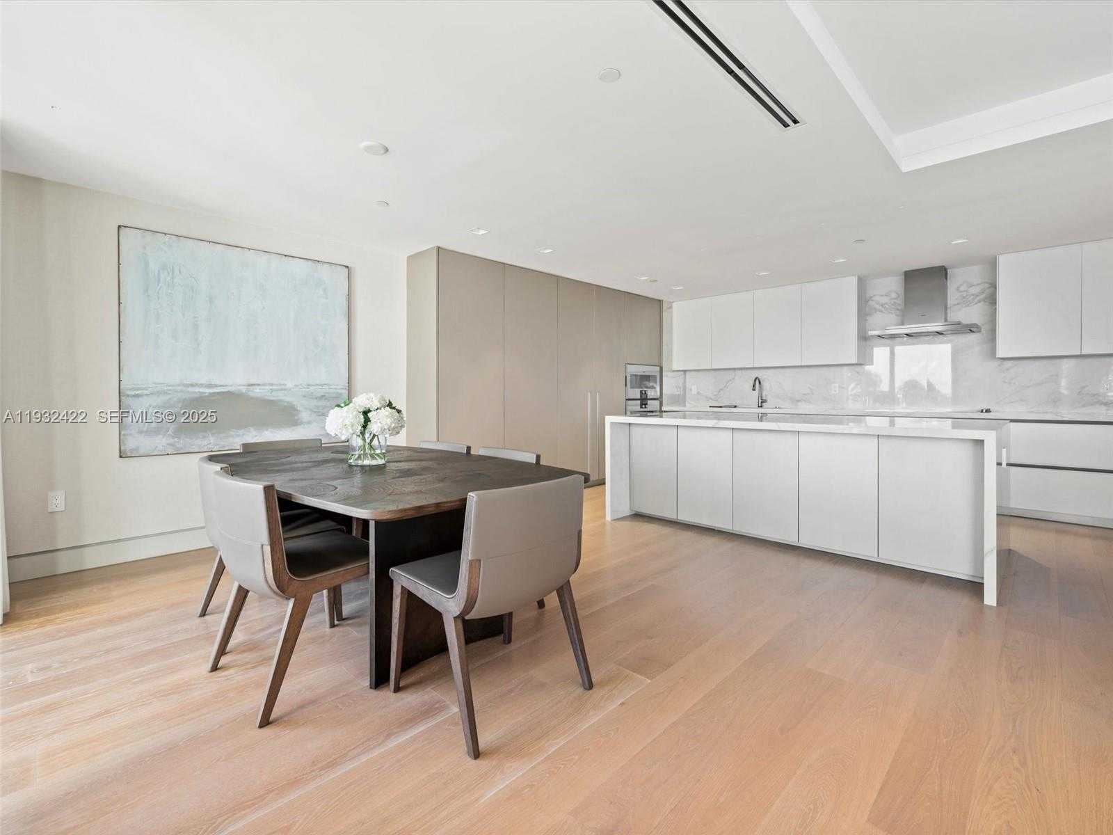 Small Image of 7937 FISHER ISLAND DR #7937, Miami Beach Number 10