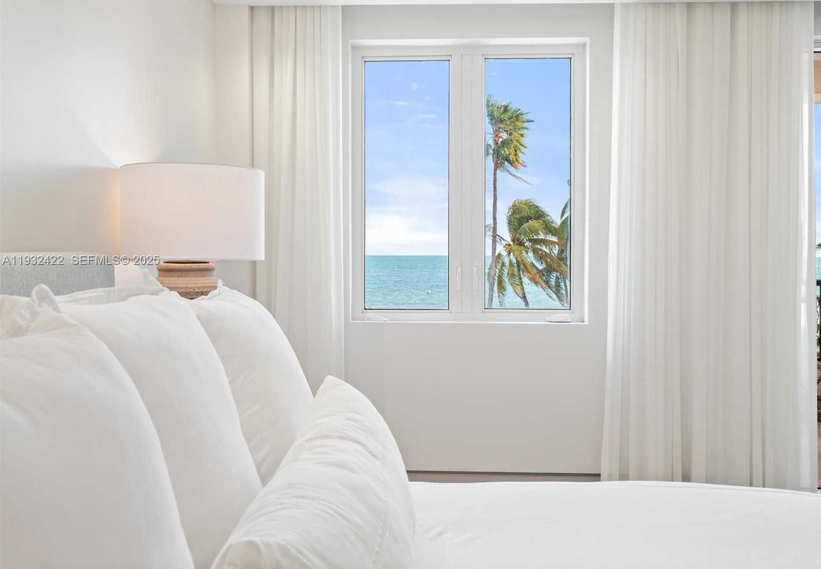 Small Image of 7937 FISHER ISLAND DR #7937, Miami Beach Number 14