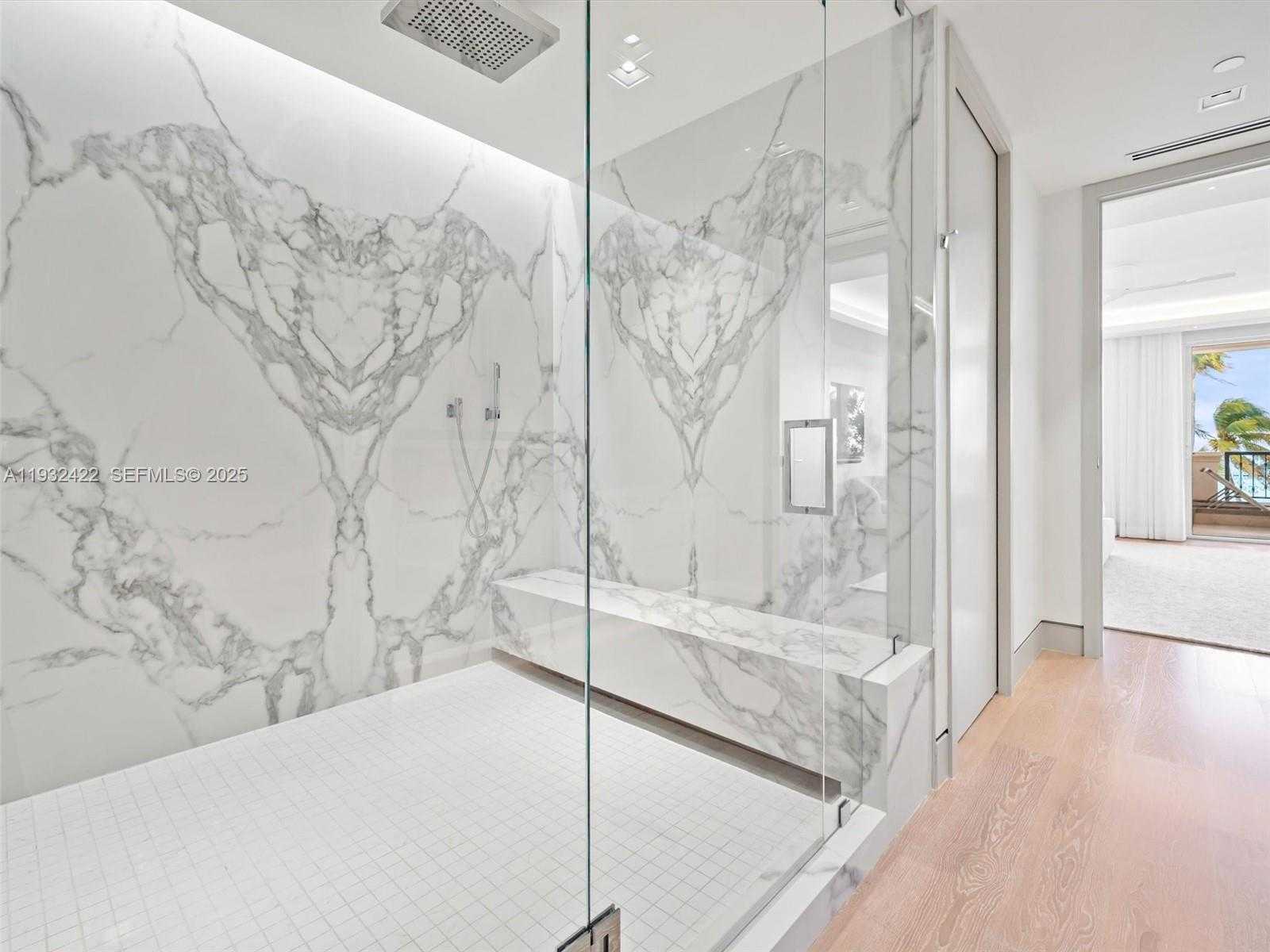 Small Image of 7937 FISHER ISLAND DR #7937, Miami Beach Number 16