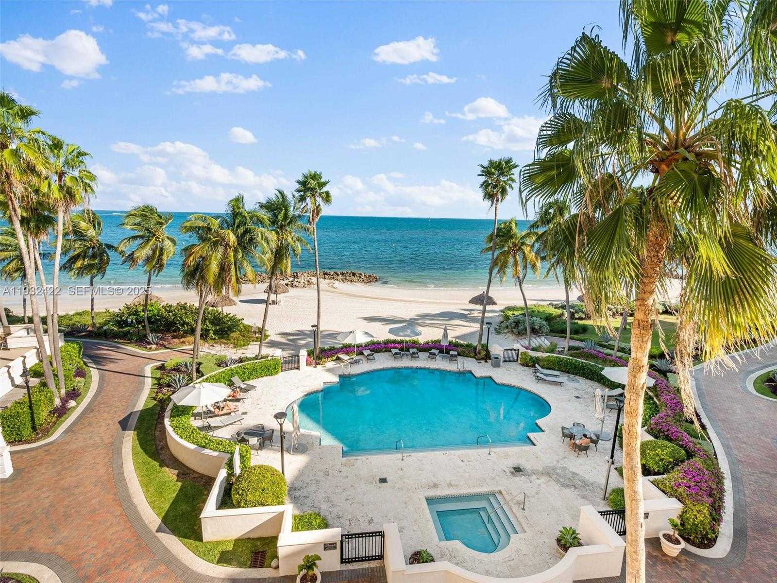 Small Image of 7937 FISHER ISLAND DR #7937, Miami Beach Number 4