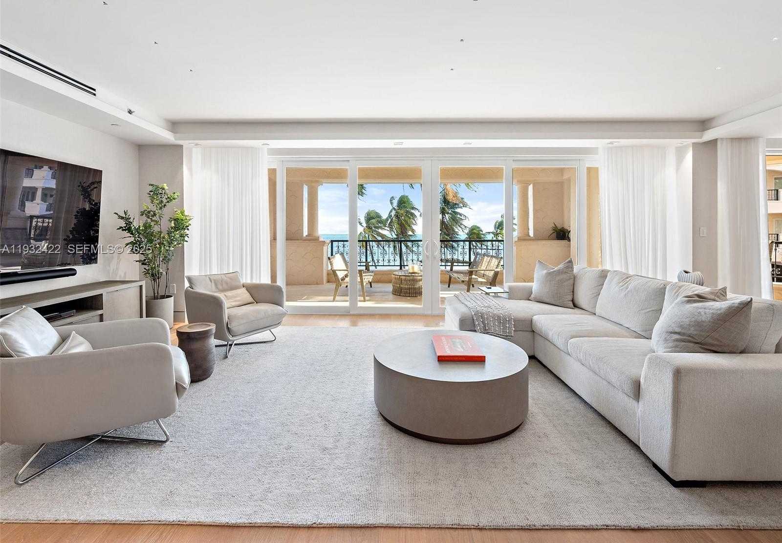 Small Image of 7937 FISHER ISLAND DR #7937, Miami Beach Number 5