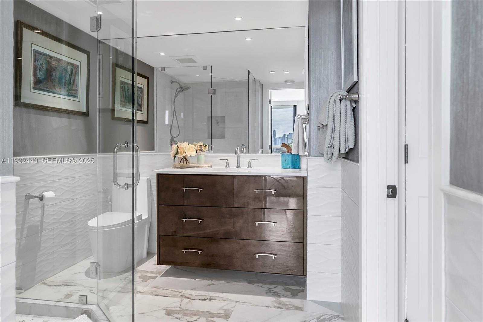 Small Image of 9 ISLAND AVE #2104, Miami Beach Number 27