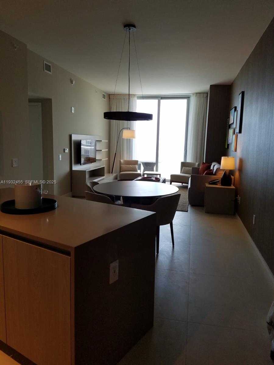 Small Image of 4111 SOUTH OCEAN DR #MPH09, Hollywood Number 2