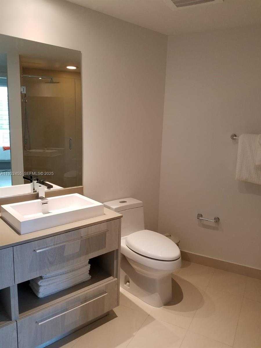 Small Image of 4111 SOUTH OCEAN DR #MPH09, Hollywood Number 6