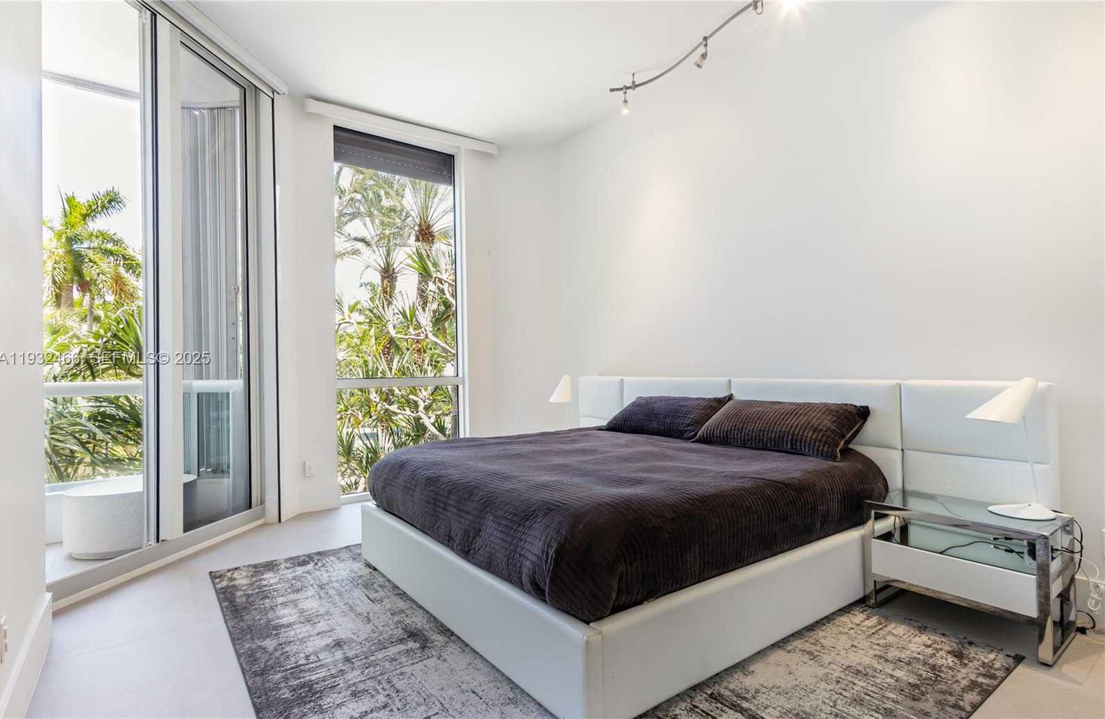 Small Image of 21205 YACHT CLUB DRIVE #304, Aventura Number 15