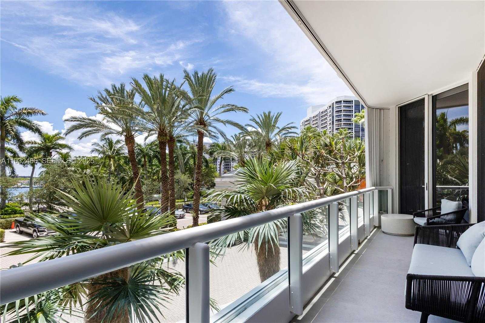 Small Image of 21205 YACHT CLUB DRIVE #304, Aventura Number 21