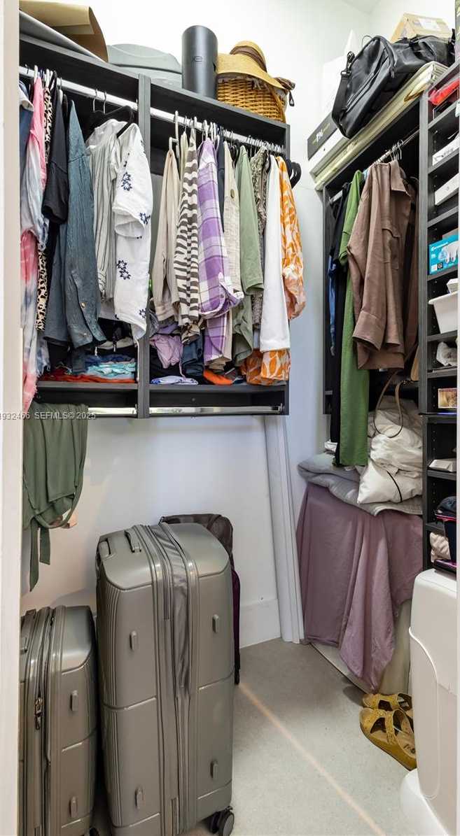 Small Image of 21205 YACHT CLUB DRIVE #304, Aventura Number 25