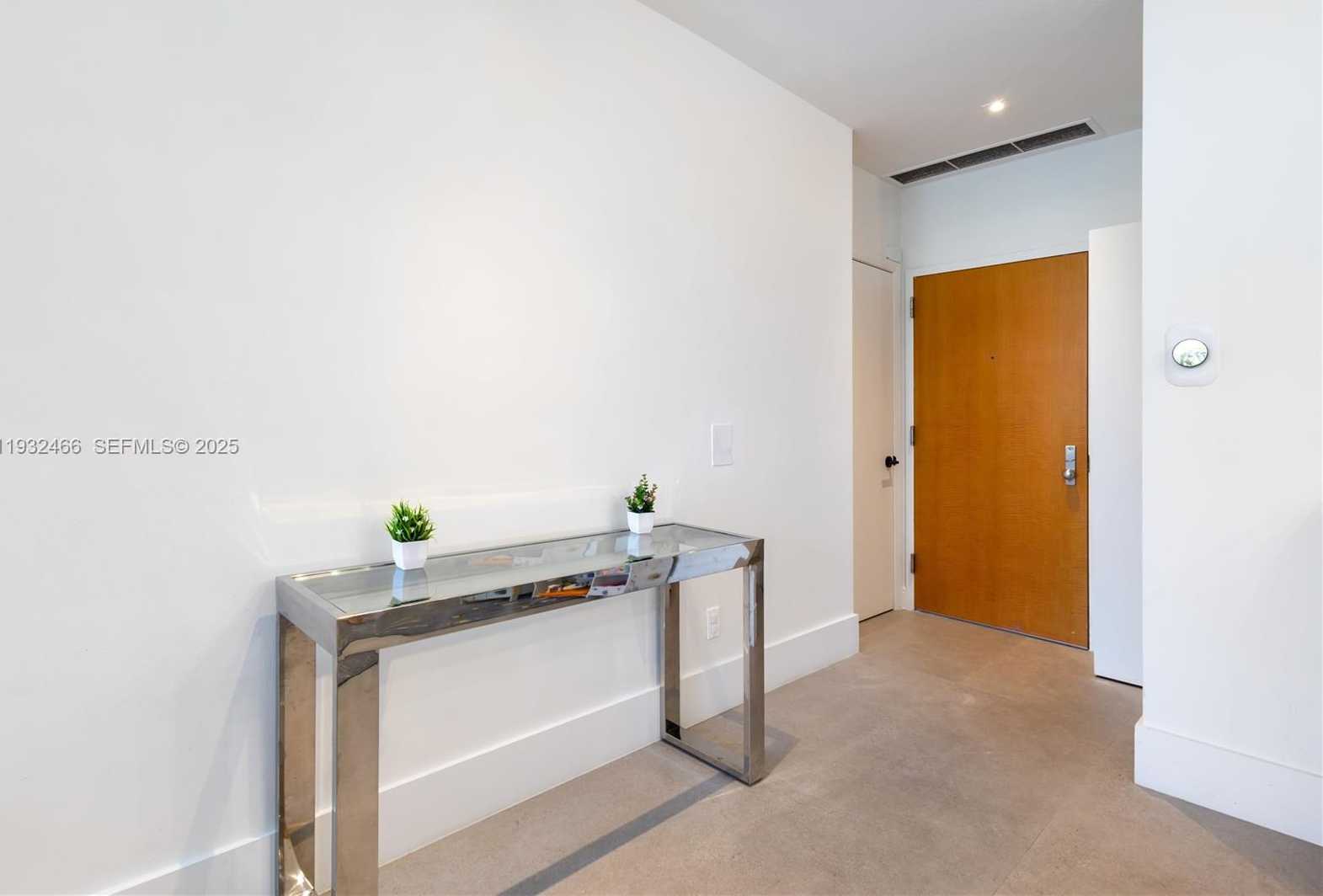 Small Image of 21205 YACHT CLUB DRIVE #304, Aventura Number 29