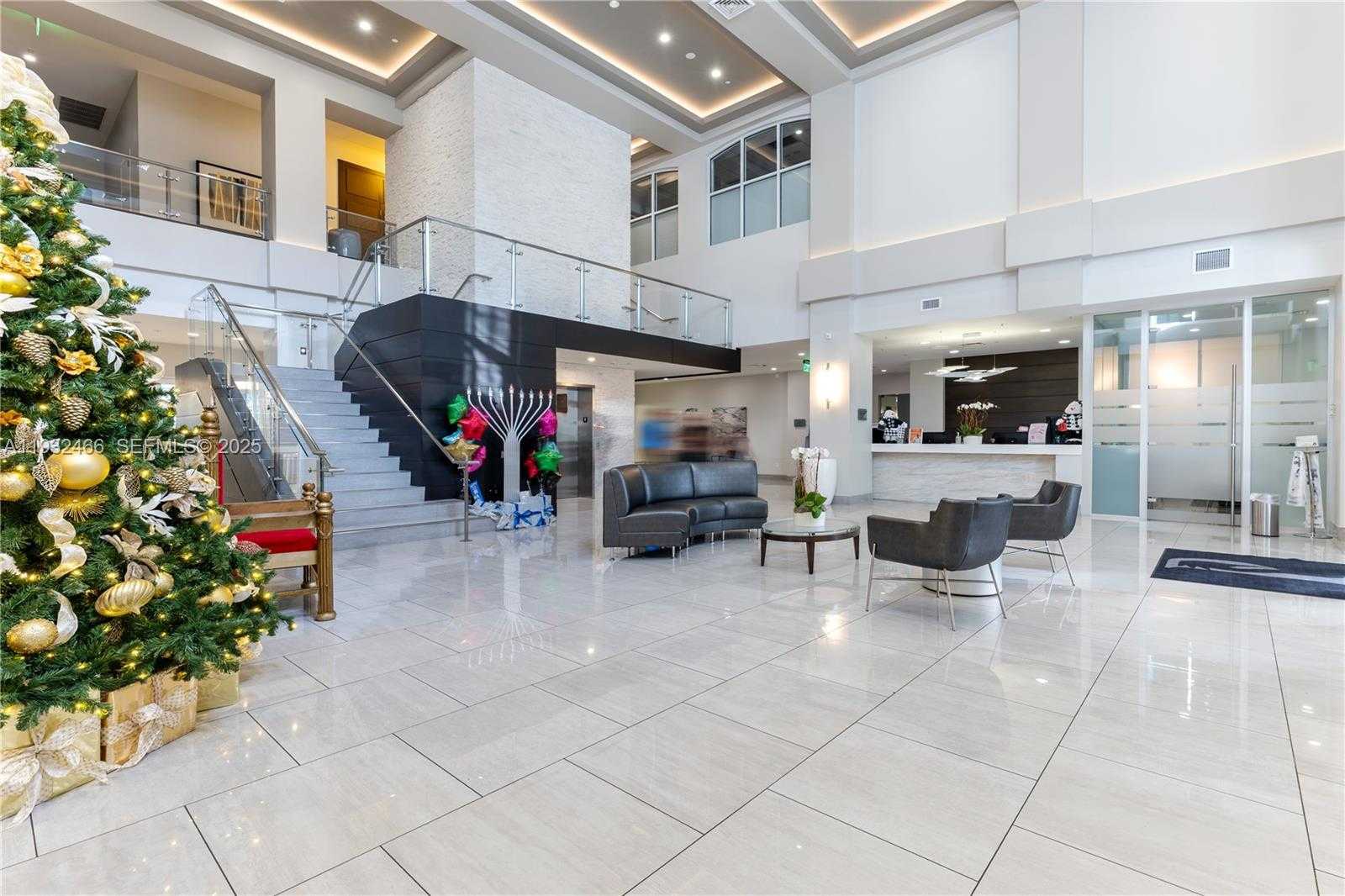 Small Image of 21205 YACHT CLUB DRIVE #304, Aventura Number 37