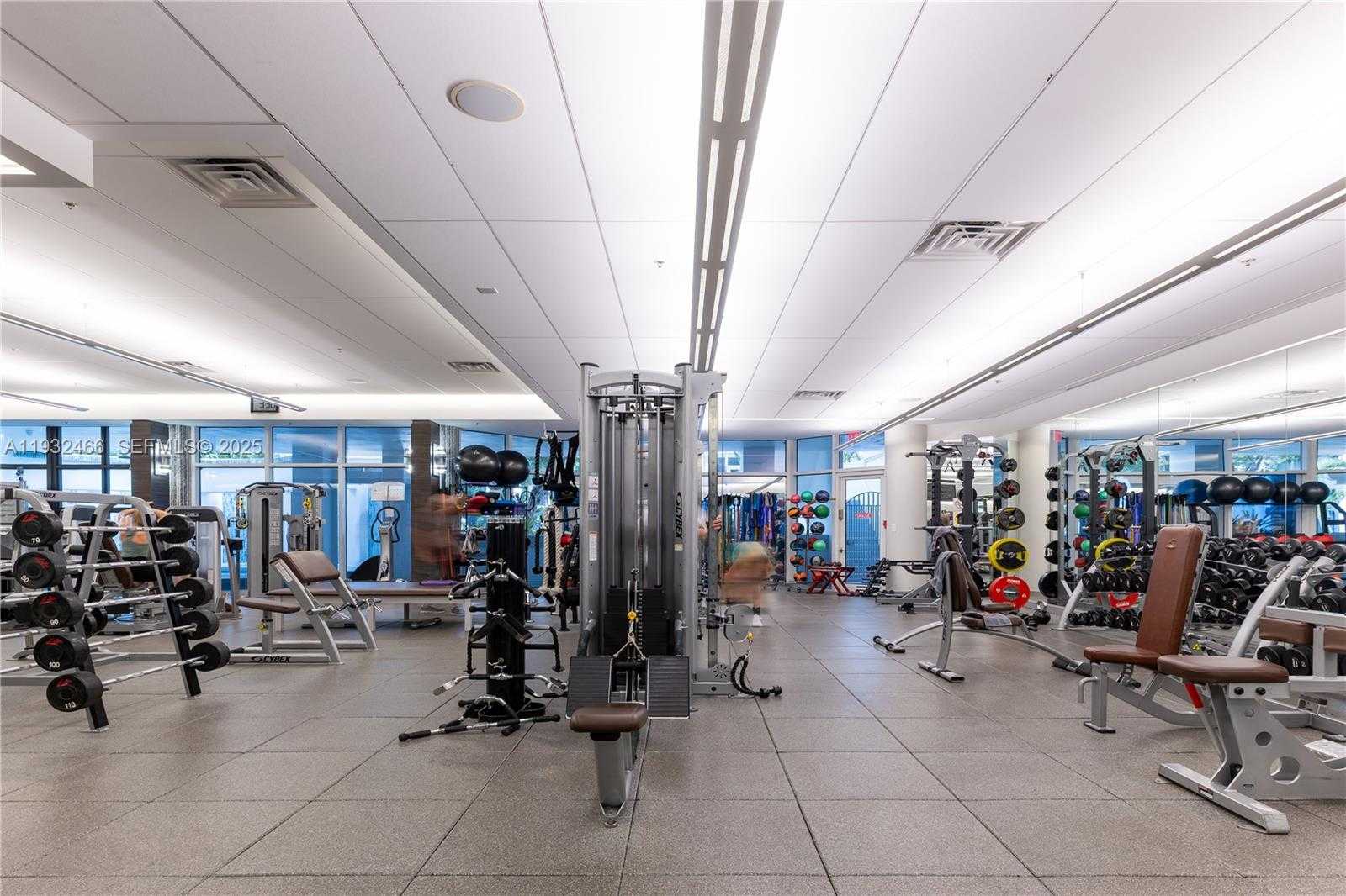 Small Image of 21205 YACHT CLUB DRIVE #304, Aventura Number 39