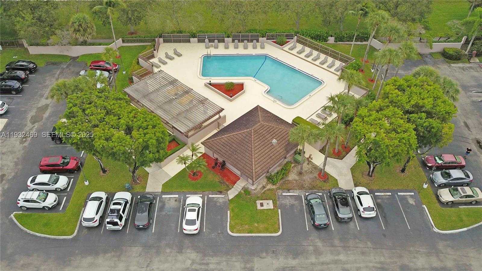 Small Image of 9805 NORTH WEST 52ND ST #102, Doral Number 25
