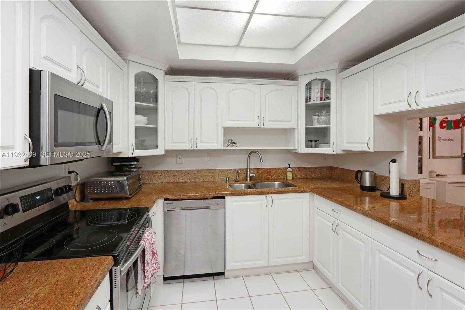 Small Image of 9805 NORTH WEST 52ND ST #102, Doral Number 8