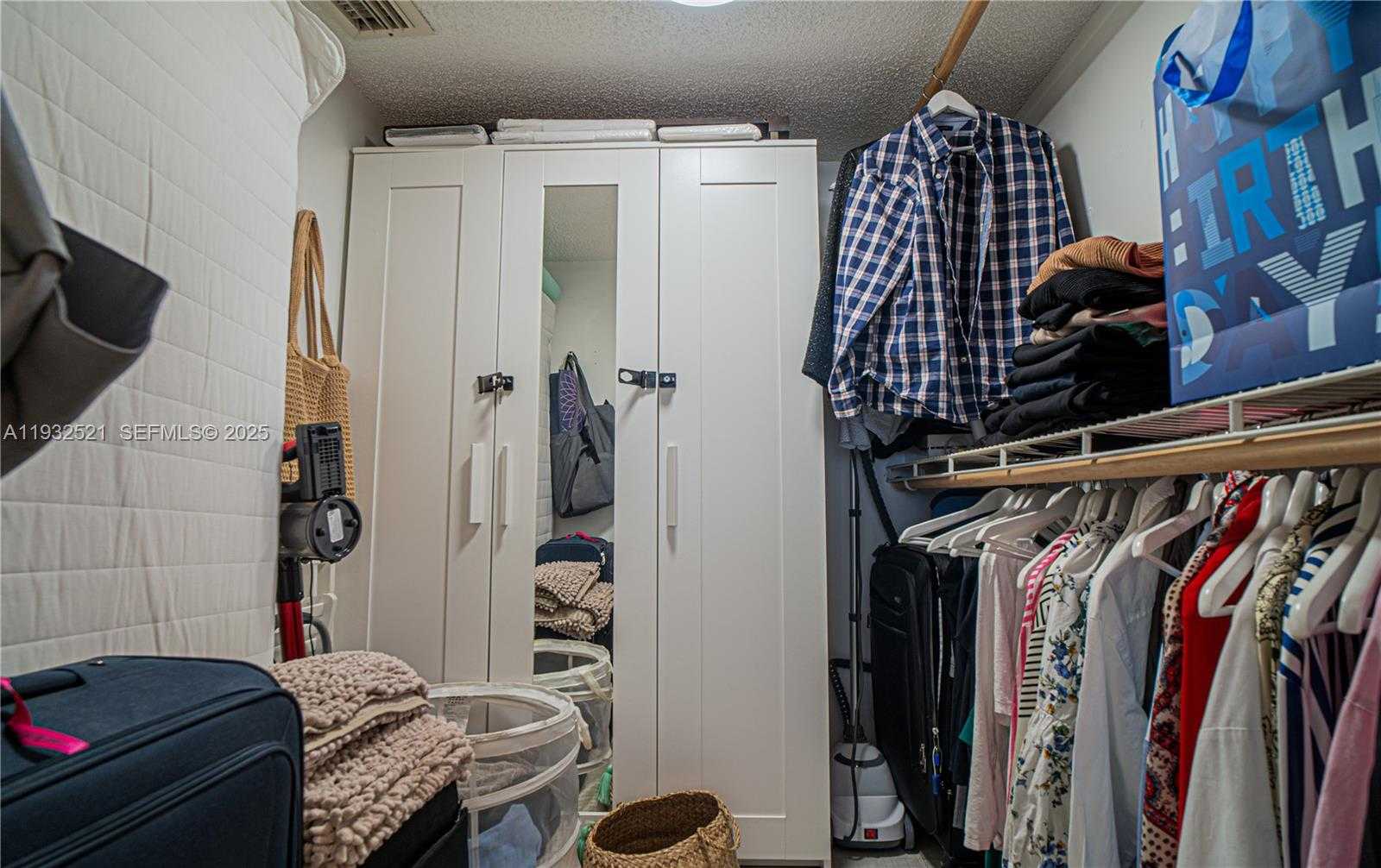 Small Image of 6801 HARDING AVE #301, Miami Beach Number 11