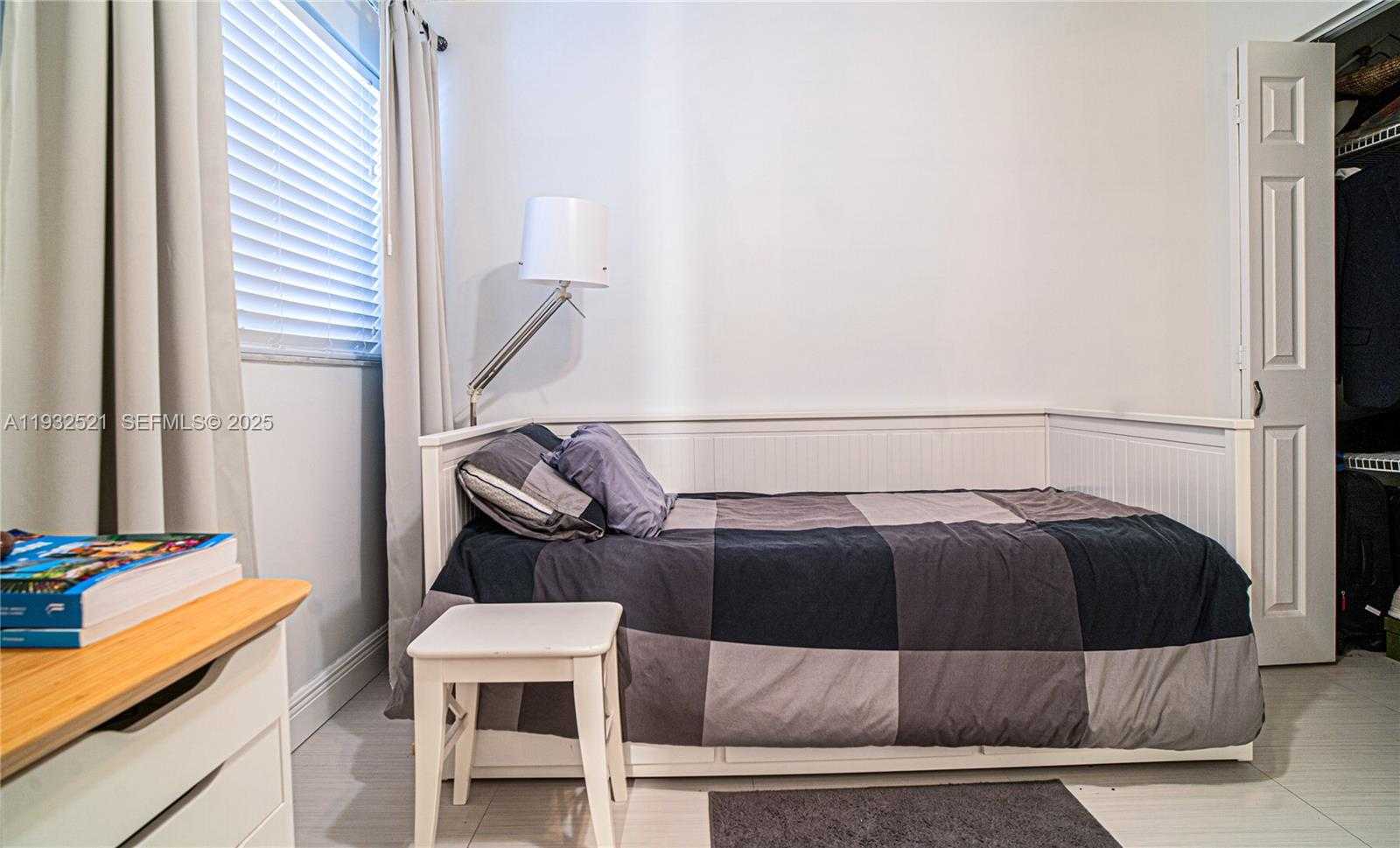 Small Image of 6801 HARDING AVE #301, Miami Beach Number 13