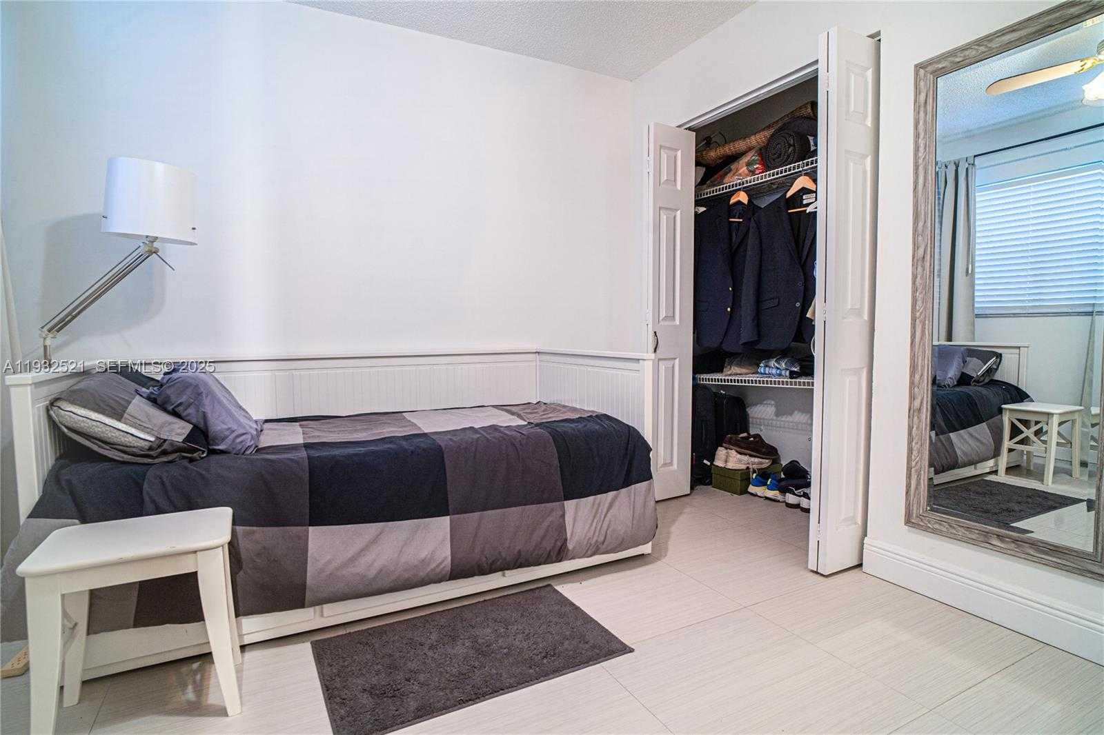 Small Image of 6801 HARDING AVE #301, Miami Beach Number 14