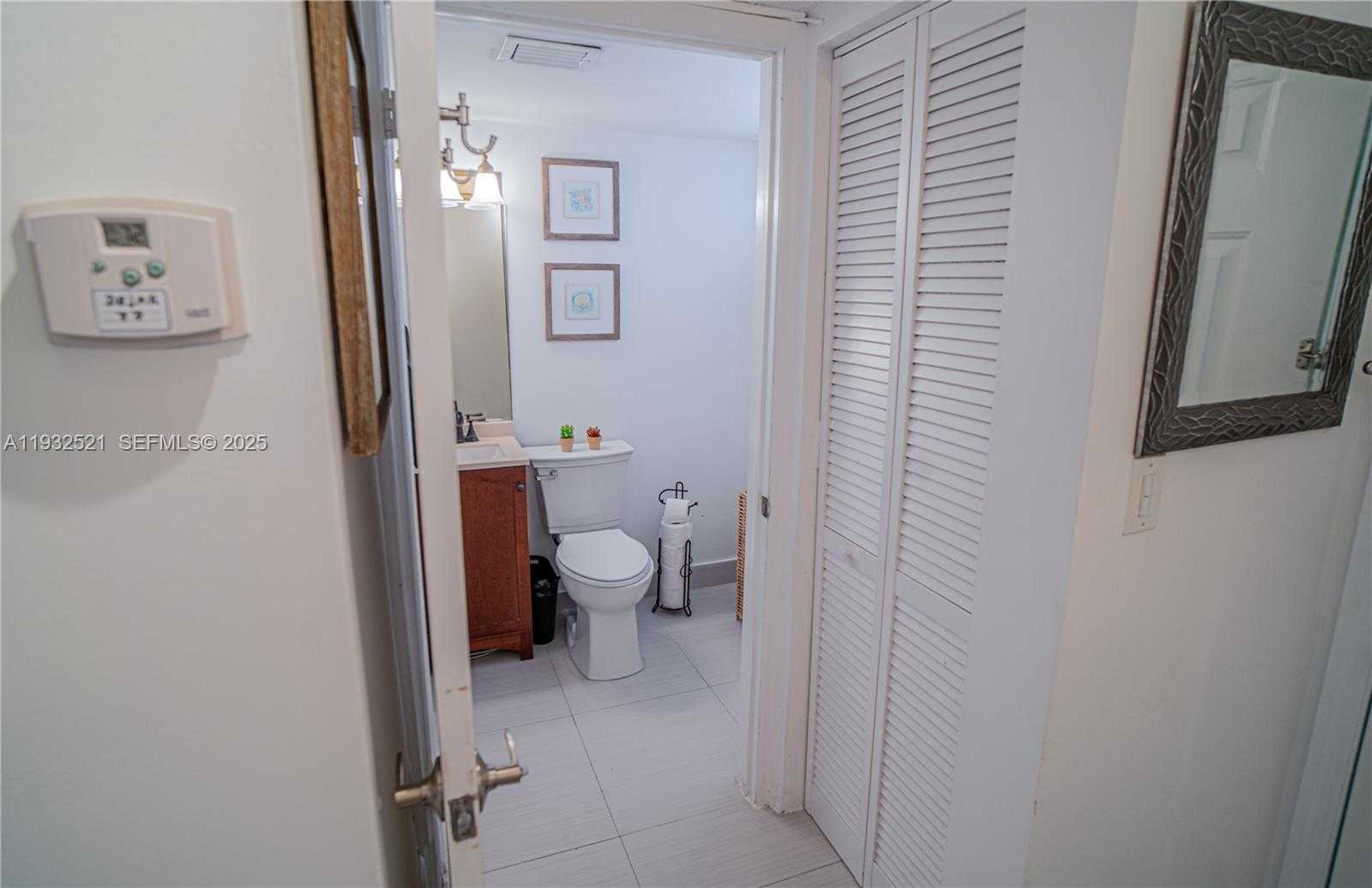 Small Image of 6801 HARDING AVE #301, Miami Beach Number 16