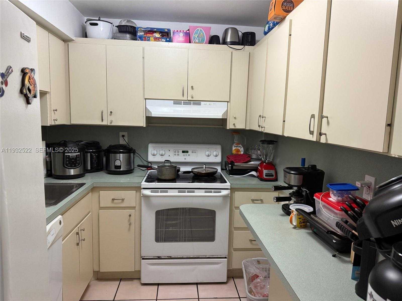 Small Image of 11800 SOUTH WEST 18TH ST #126-4, Miami Number 6