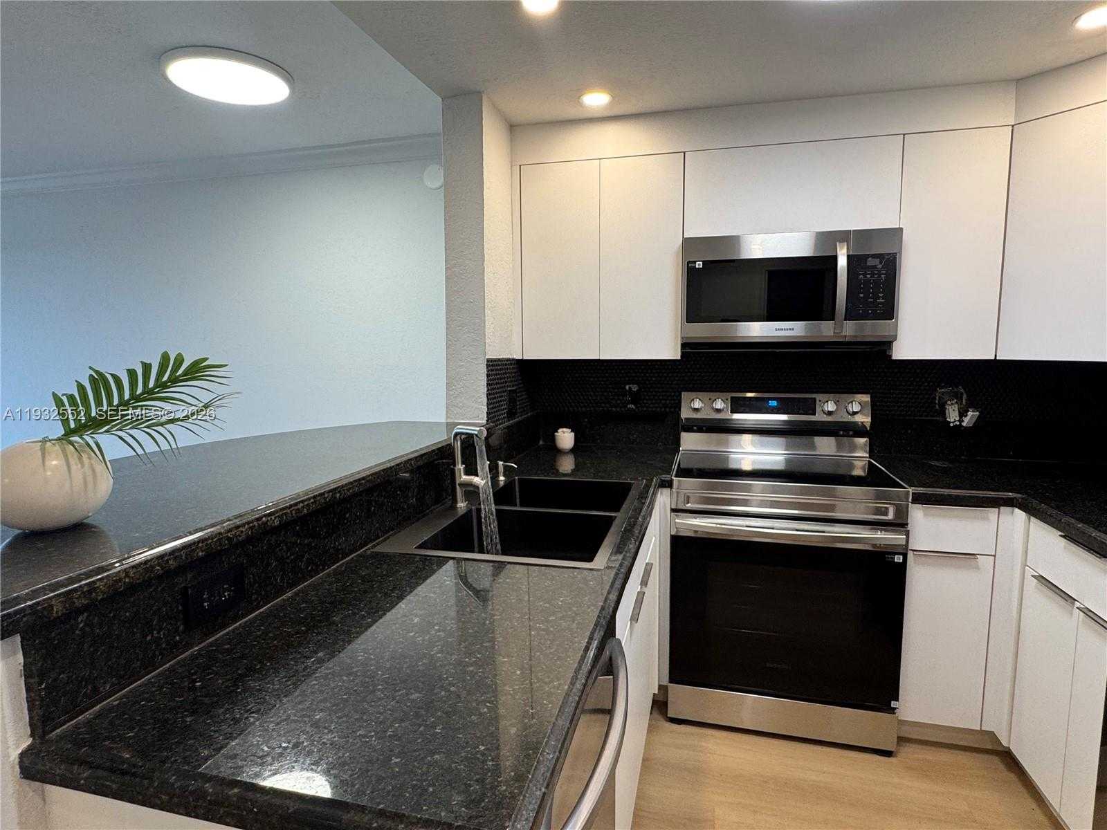 Small Image of 2020 NORTH EAST 135TH ST #607, North Miami Number 8