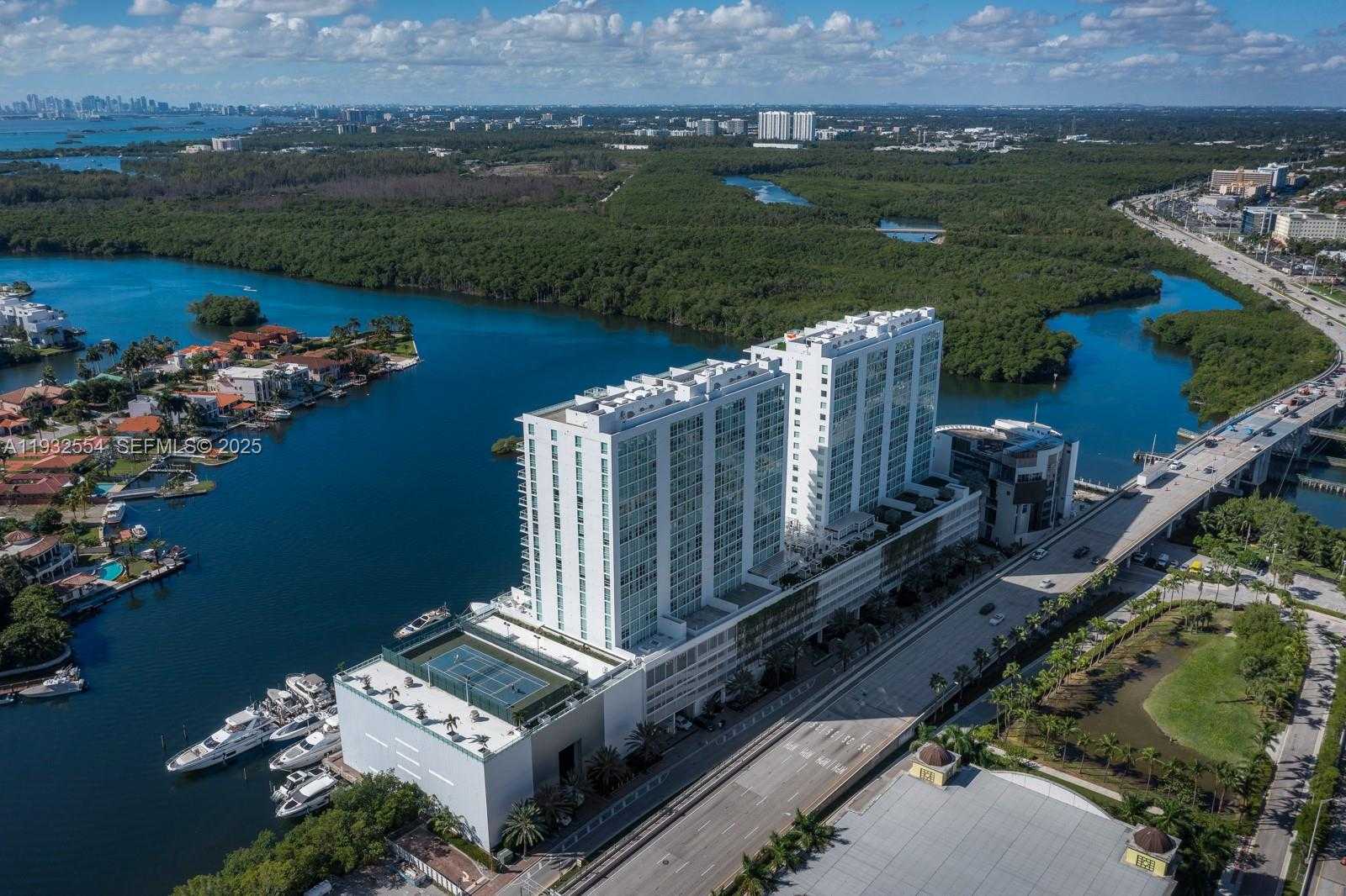 Small Image of 400 SUNNY ISLES BLVD #2008, Sunny Isles Beach Number 3