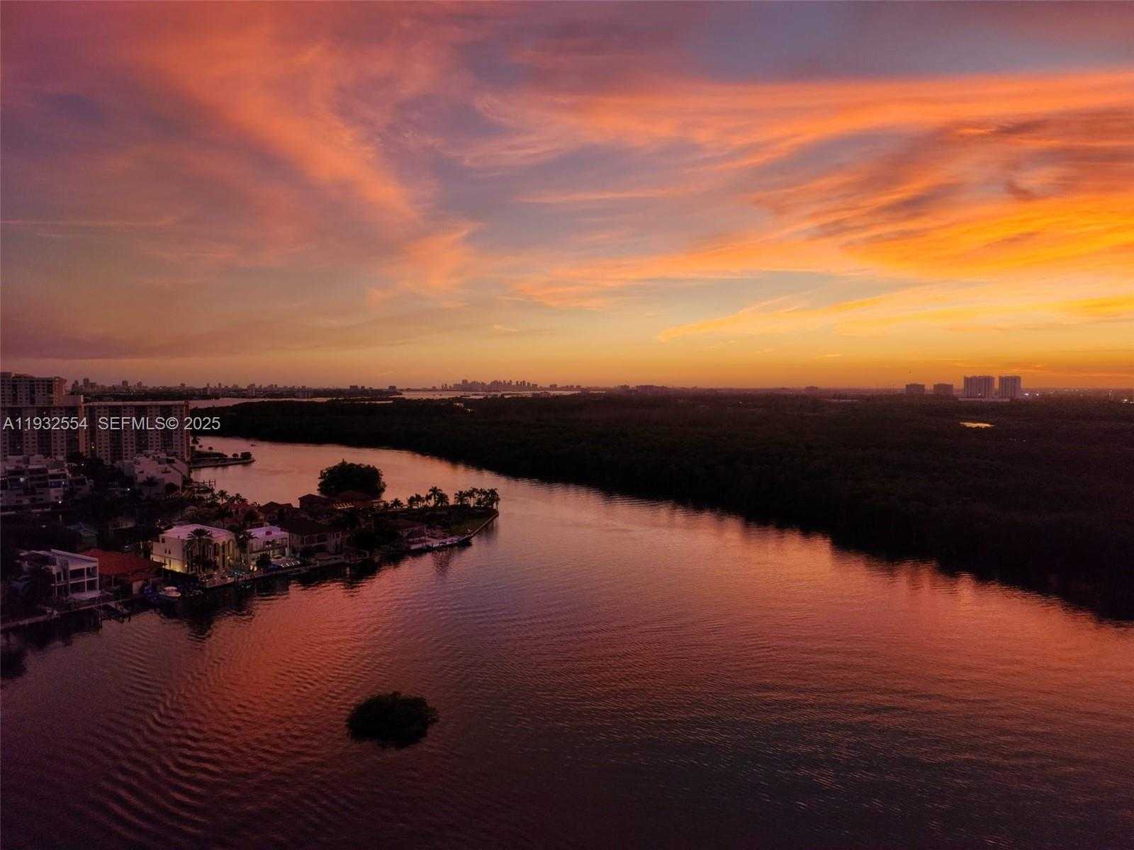 Small Image of 400 SUNNY ISLES BLVD #2008, Sunny Isles Beach Number 4