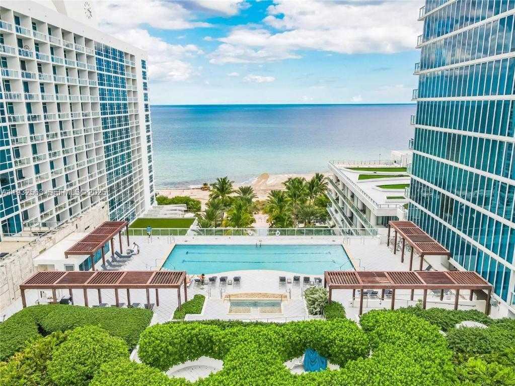 Small Image of 6899 COLLINS AVE #1008, Miami Beach Number 8