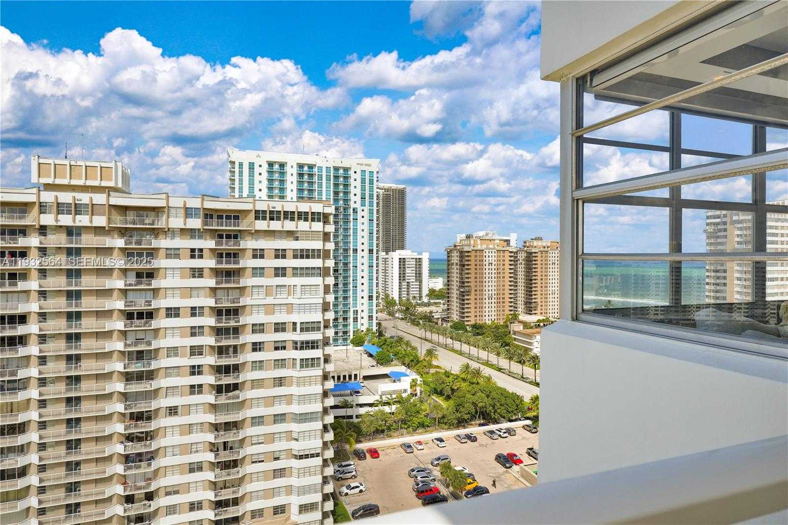 Small Image of 1985 SOUTH OCEAN DR #17F, Hallandale Beach Number 25