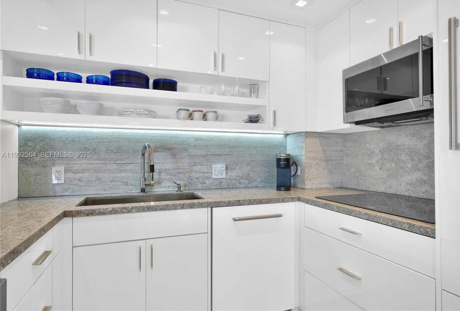 Small Image of 1985 SOUTH OCEAN DR #17F, Hallandale Beach Number 9