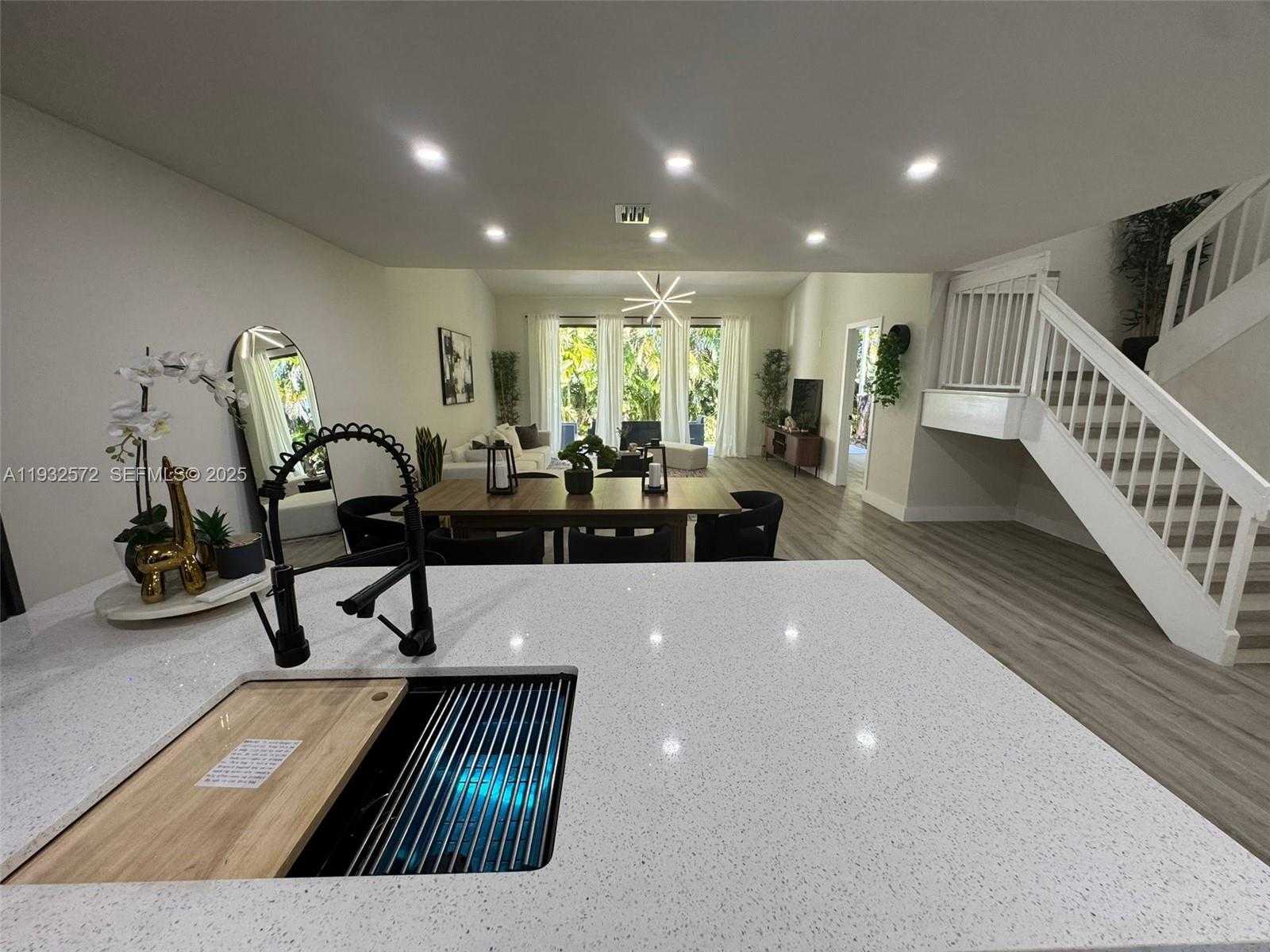 Small Image of 10109 NORTH WEST 52ND TER, Doral Number 11