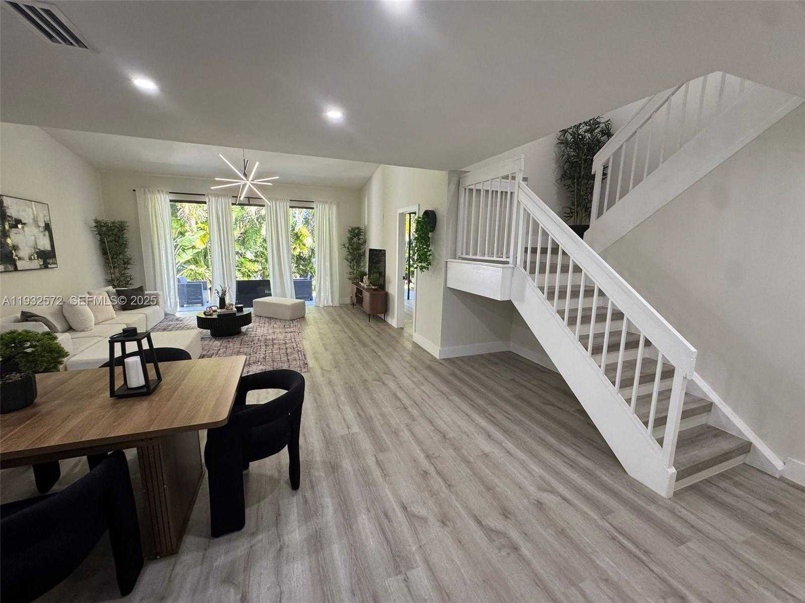 Small Image of 10109 NORTH WEST 52ND TER, Doral Number 12