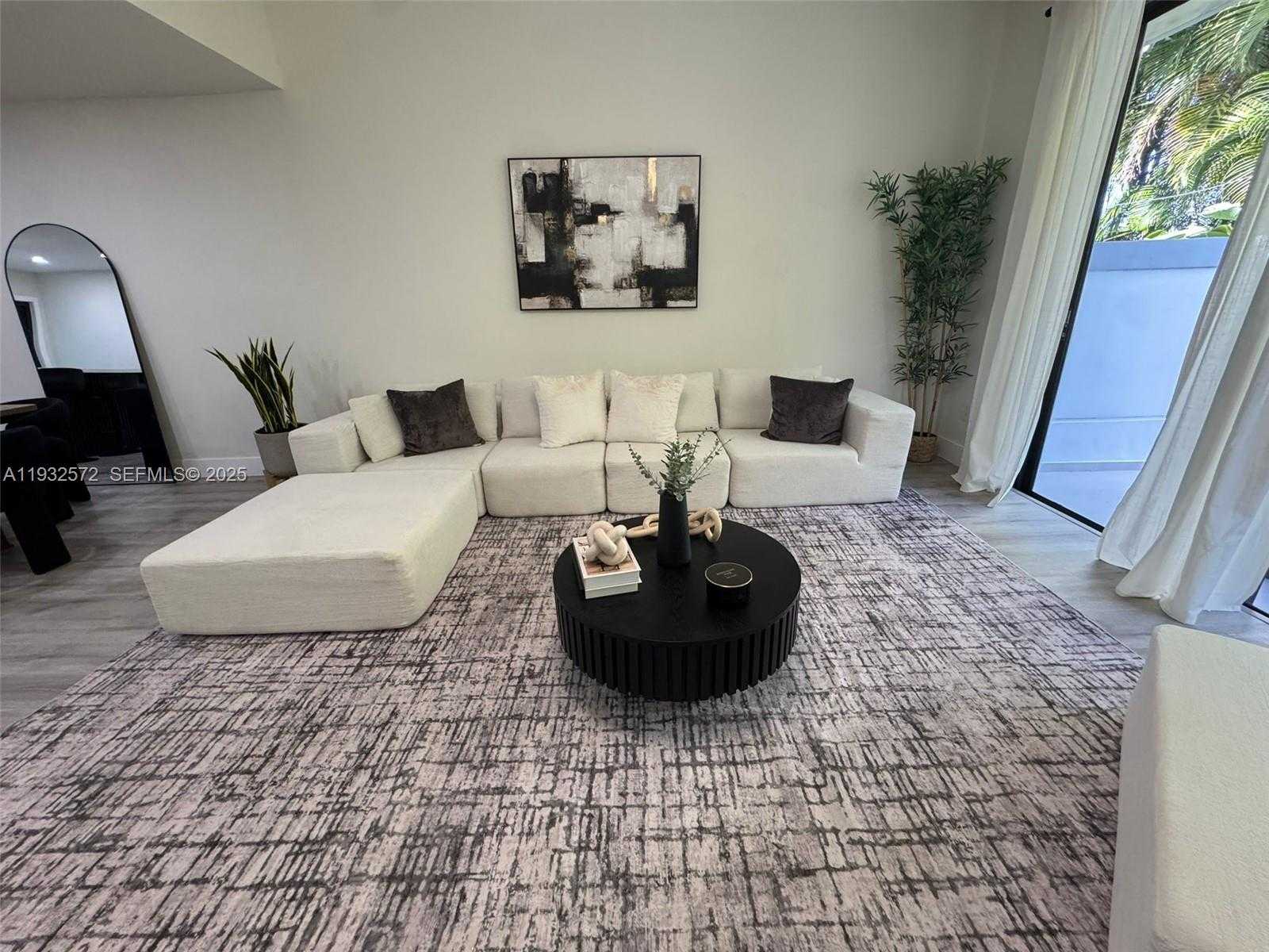 Small Image of 10109 NORTH WEST 52ND TER, Doral Number 18