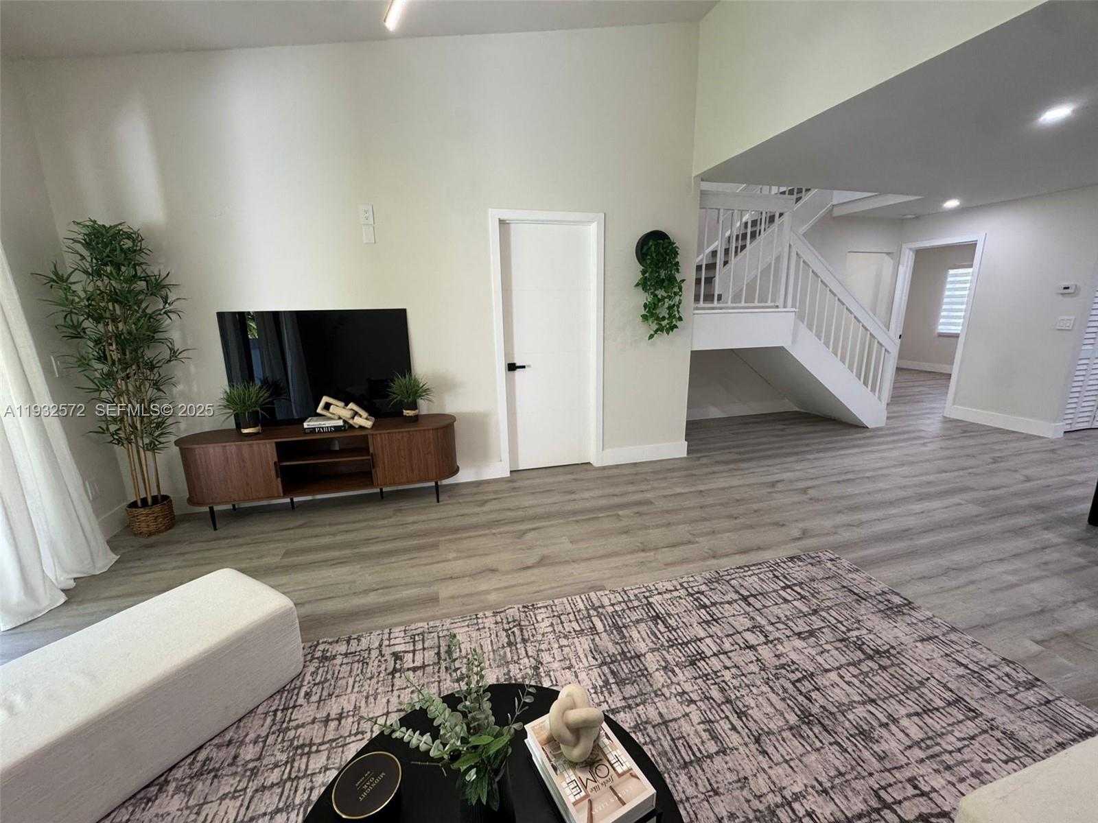 Small Image of 10109 NORTH WEST 52ND TER, Doral Number 21