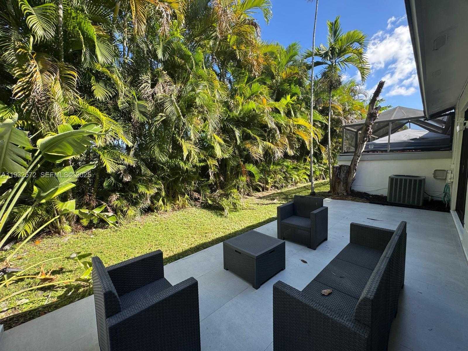 Small Image of 10109 NORTH WEST 52ND TER, Doral Number 23